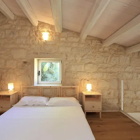 Appartement Pomelia - *
