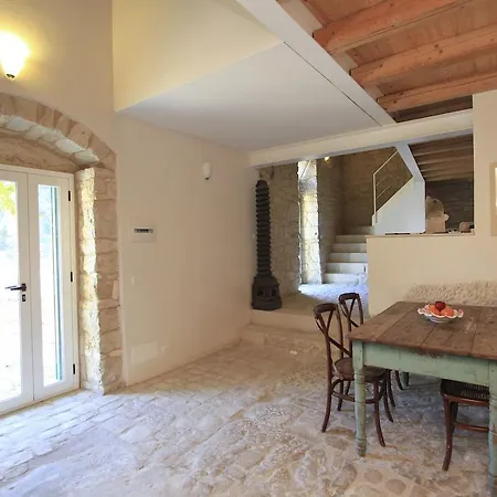 Appartement Pomelia - *